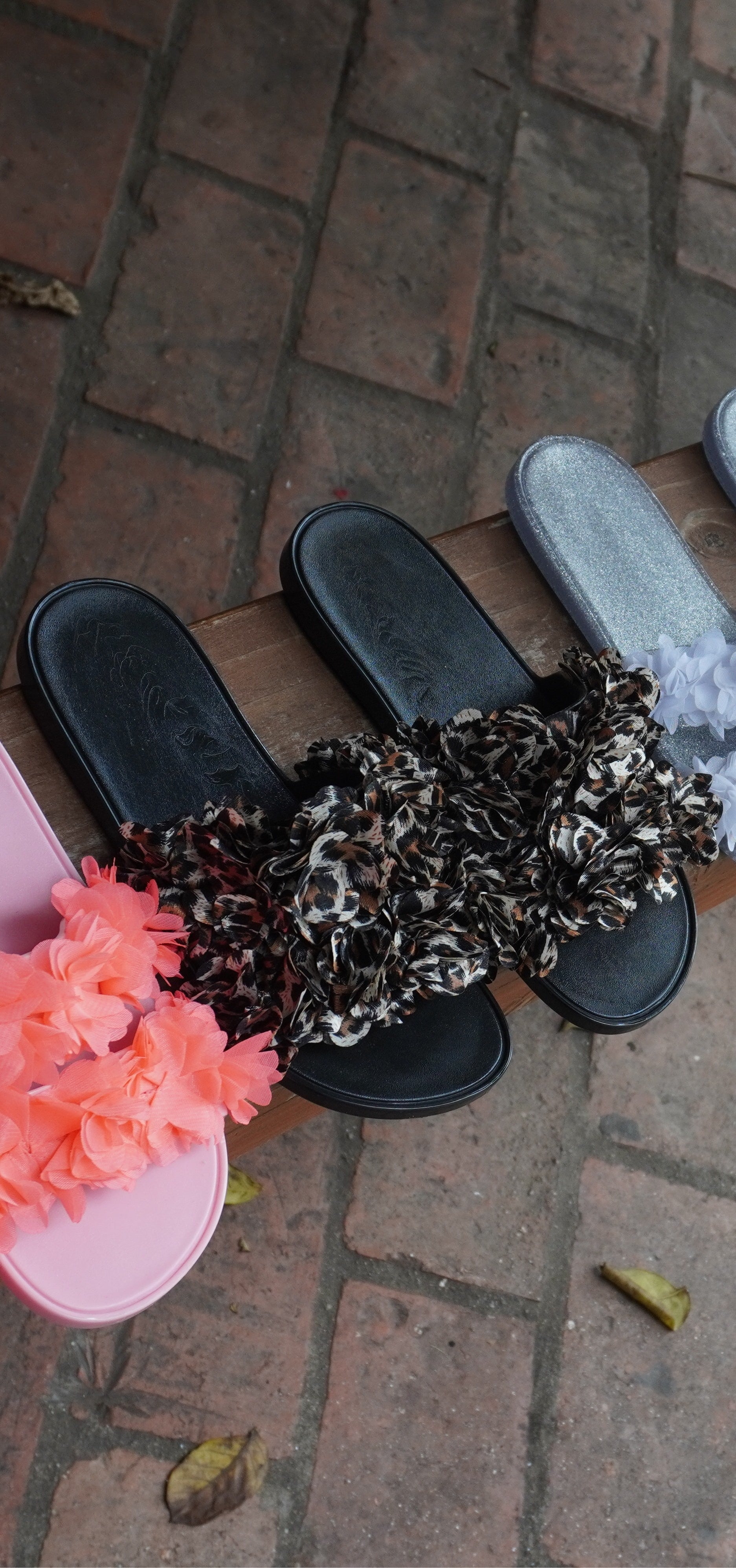 Mila Flores Leopardo